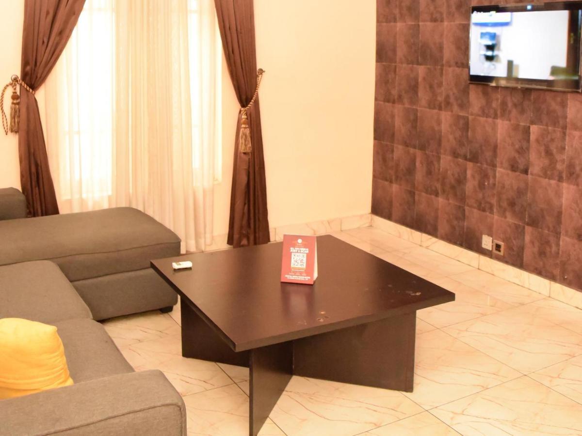 Bana Hotel & Suites Lagos Exteriör bild