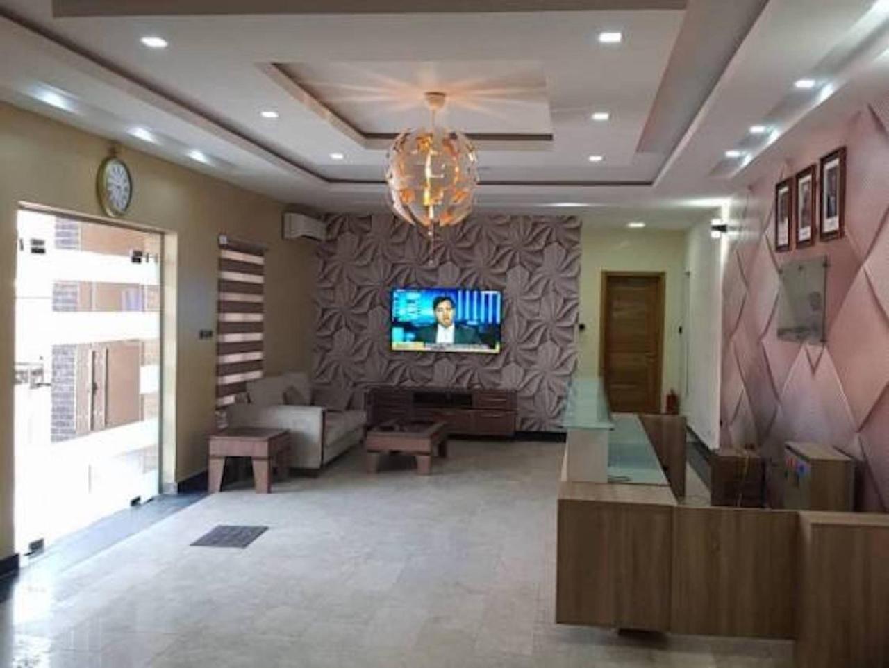 Bana Hotel & Suites Lagos Exteriör bild