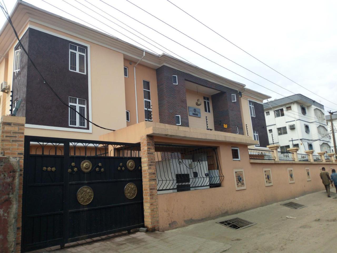 Bana Hotel & Suites Lagos Exteriör bild